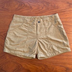 Mountain Hardwear Shorts